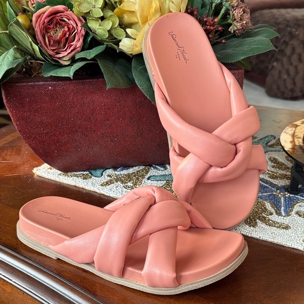 Brand New Universal Thread Cosette Padded Slide Sandals Coral Crisscross Casual